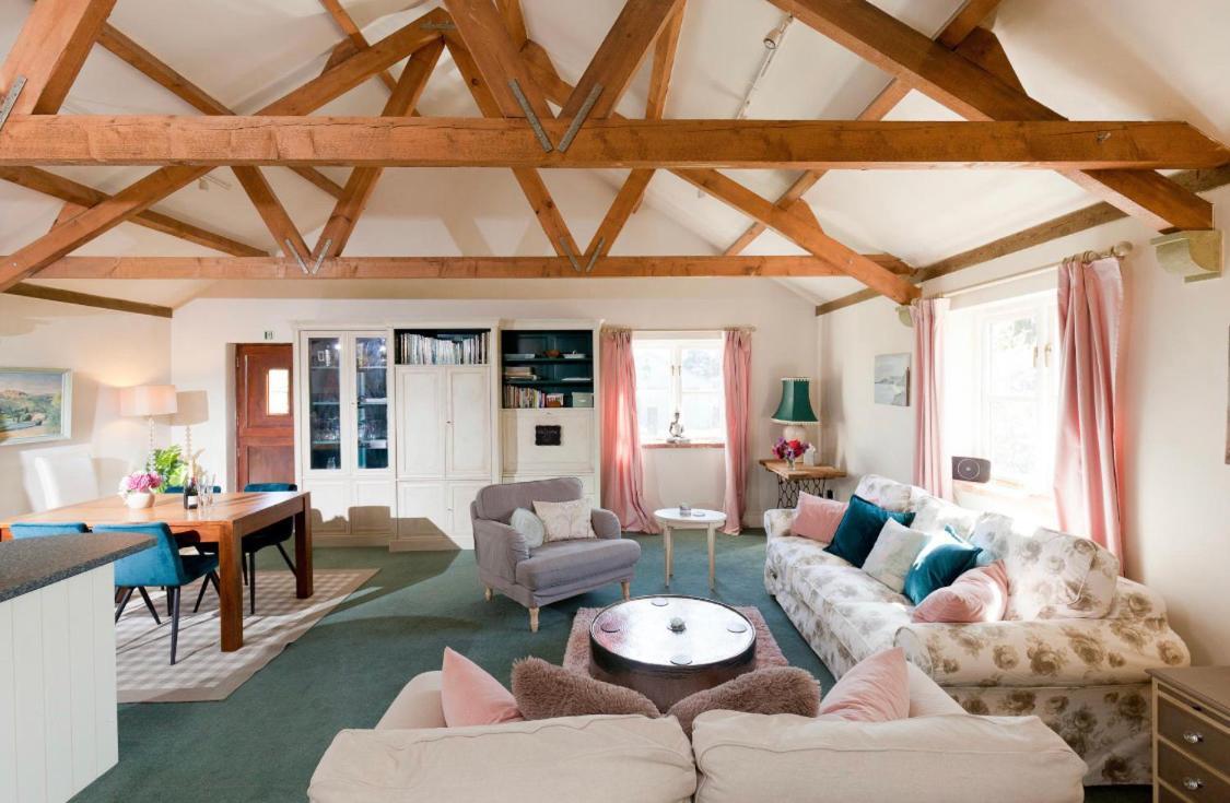 Spacious Swallow Cottage Tisbury Exteriör bild