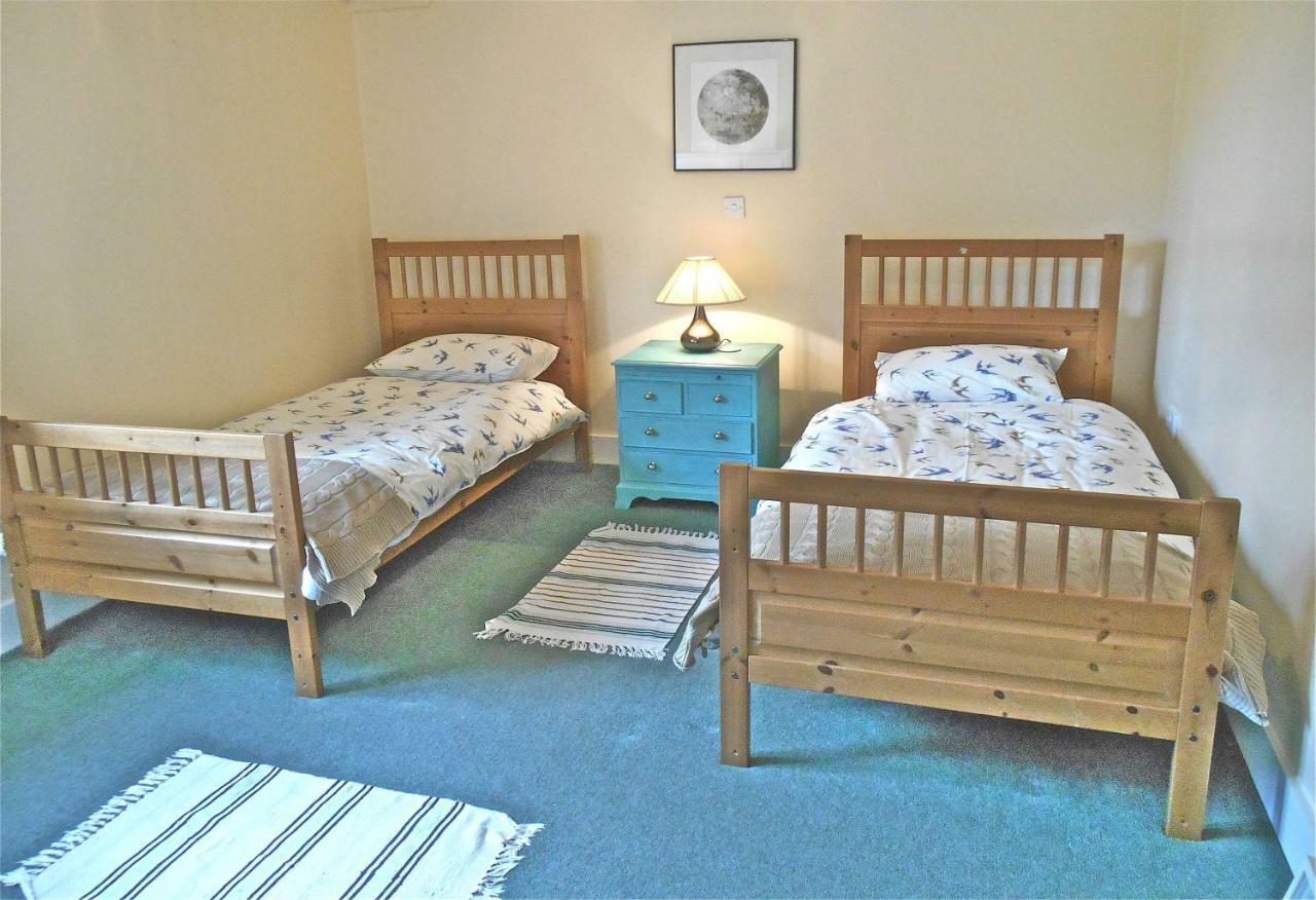 Spacious Swallow Cottage Tisbury Exteriör bild